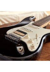 Guitarra Eléctrica Vintage Strat Ssh Black Dst-400B Donner