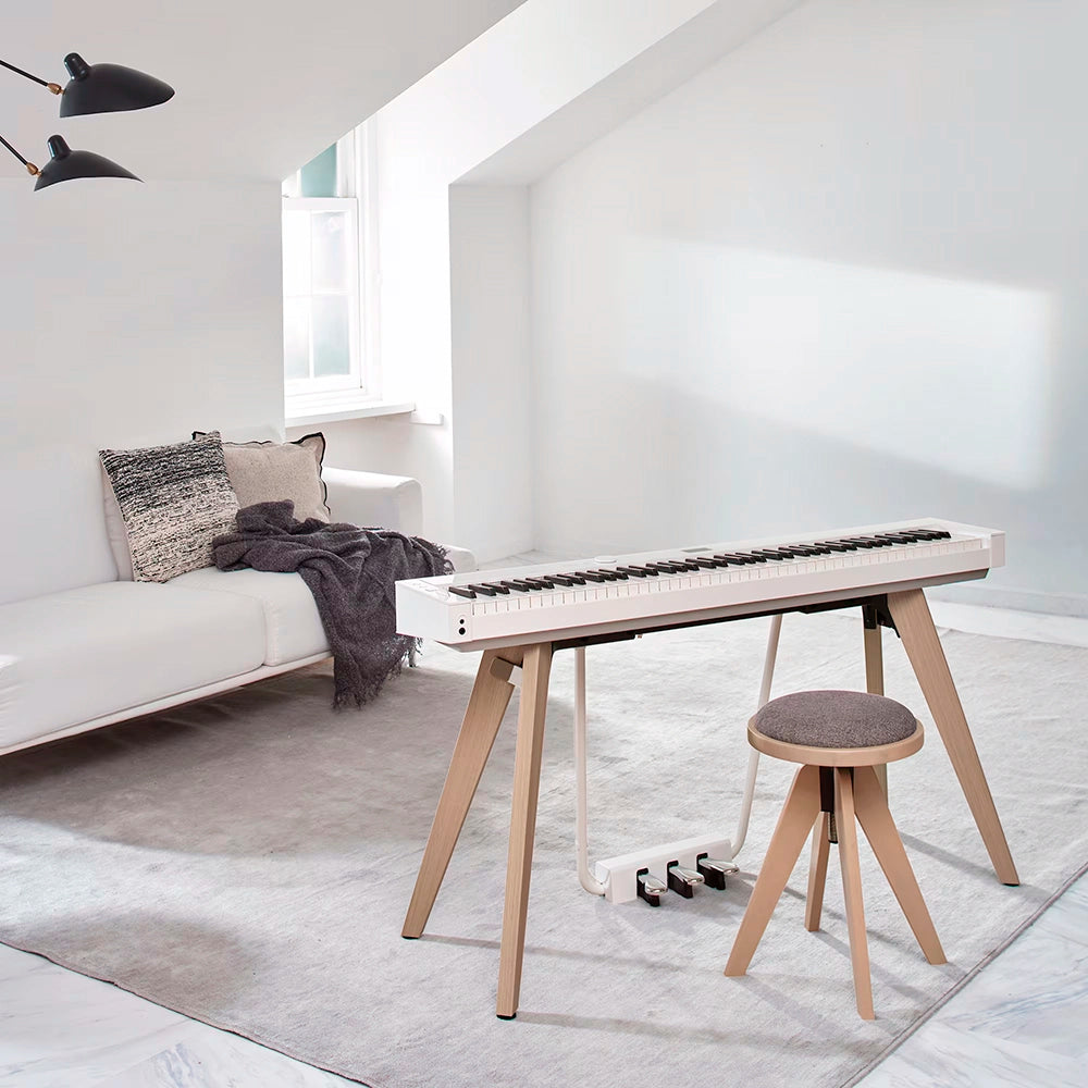 Piano Digital Casio 88 Teclas Privia Blanco C/Bordes Y Atril de Madera (Incluye: Adaptador de Corriente PX-S7000WE